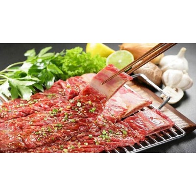 Có cần sử dụng các loại gia vị gì cho thịt khi ướp để nướng bằng bếp điện?

