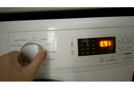 Máy giặt Electrolux báo lỗi E91: Nguyên nhân và cách khắc phục