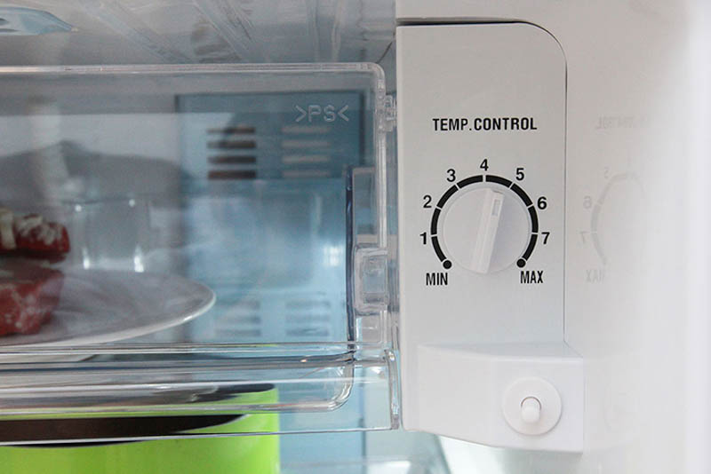 Nhiệt độ tủ lạnh điều chỉnh chưa đúng