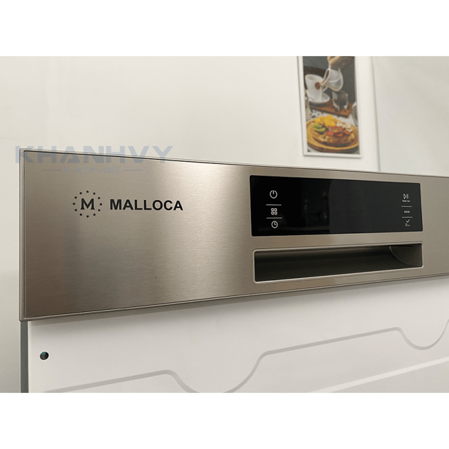 Máy rửa chén Malloca MDW14-S08SI sở hữu bảng điều khiển cảm ứng kết hợp với màn hình LED sắc nét