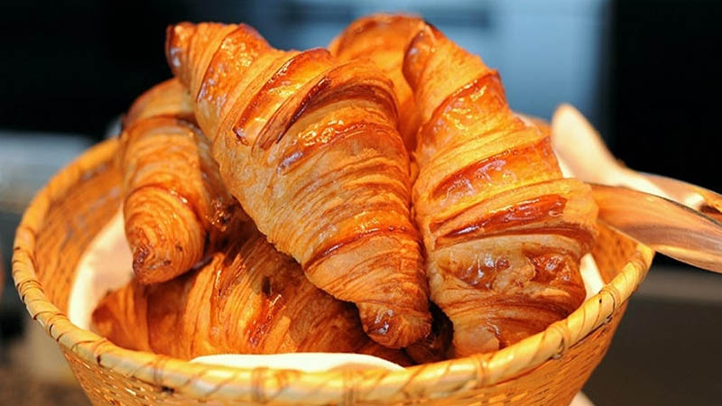 Bánh sừng bò croissant