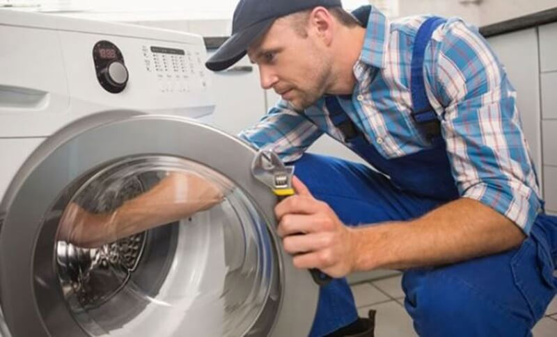 Thực hiện bảo dưỡng máy giặt theo định kỳ được hướng dẫn từ nhà sản xuất