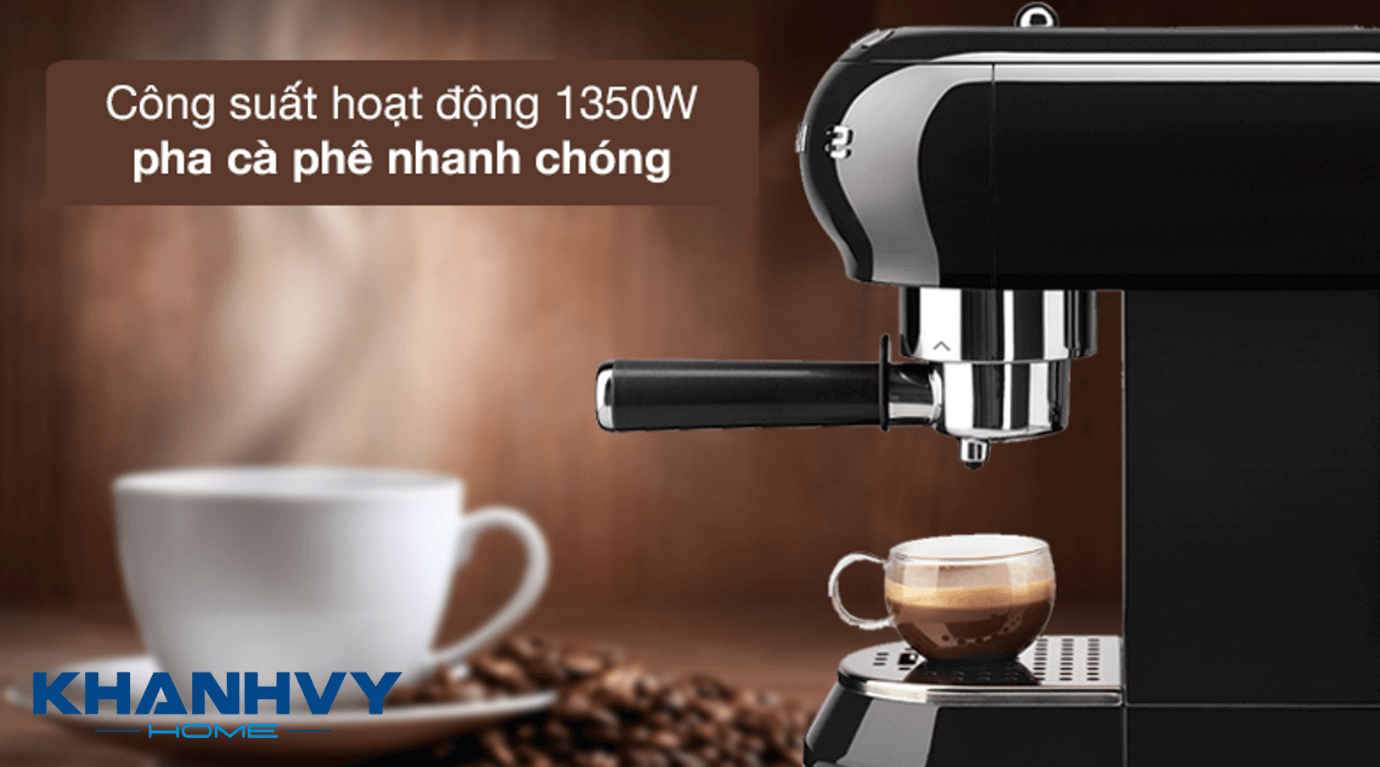 Với dung tích 1 lít, máy pha cafe Smeg 535.43.650 có thể pha được đến 10 tách cà phê, đáp ứng nhu cầu của người dùng