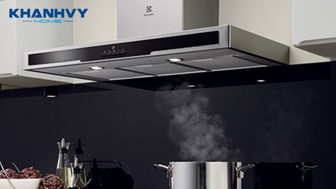 Máy hút mùi Electrolux EFC635SAR 60cm là sản phẩm nổi bật của thương hiệu Electrolux, sở hữu nhiều tính năng hoàn hảo cho căn bếp hiện đại của gia đình bạn