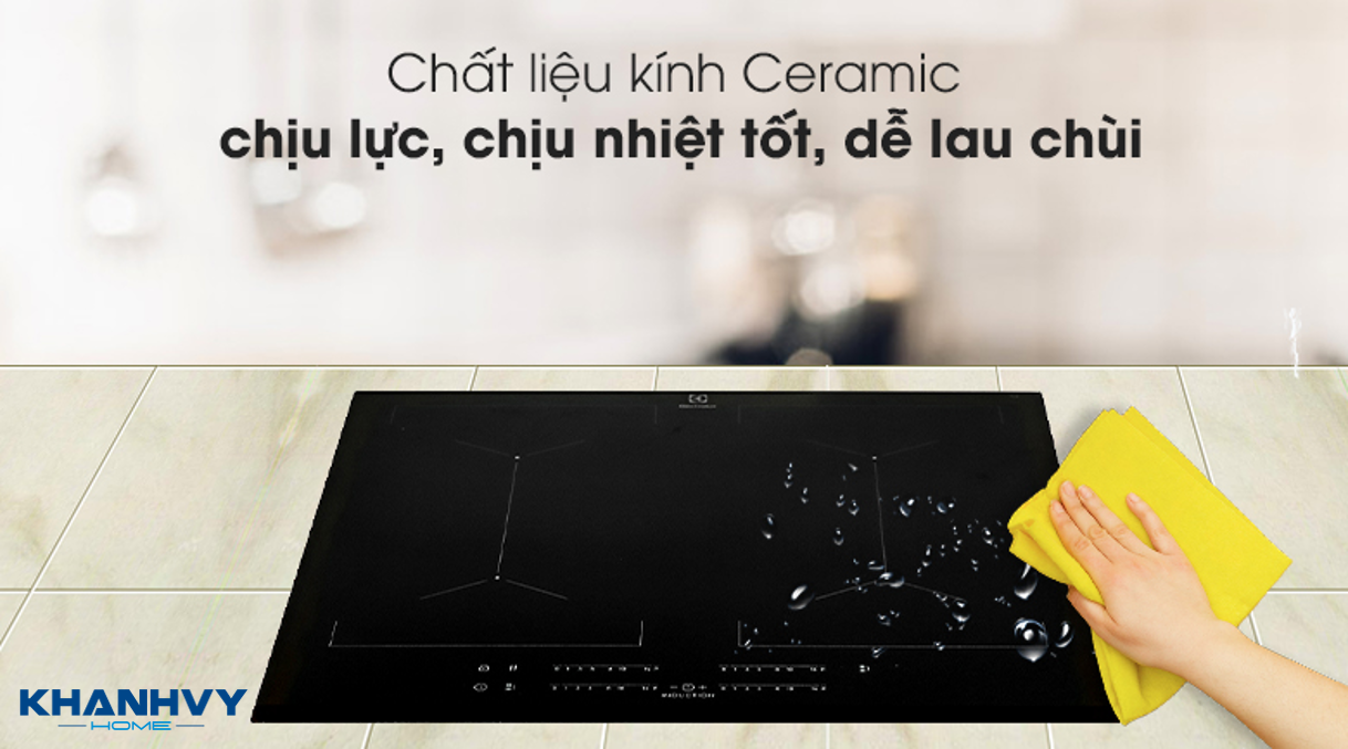 Mặt bếp được làm từ kính Ceramic cao cấp chịu lực, chịu nhiệt, chống trầy xước tốt và dễ dàng vệ sinh