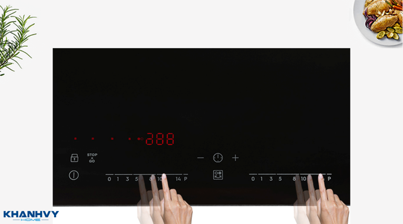  Bếp từ Electrolux EHI7260BB dễ sử dụng với bảng điều khiển cảm ứng thông minh cùng màn hình hiển thị rõ ràng