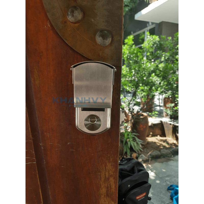 Sản phẩm khóa cổng vân tay PHGlock FE38-SC |A sở hữu thiết kế sang trọng và hiện đại thích hợp với mọi loại cổng