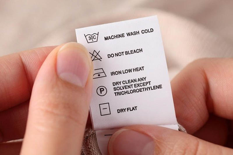 Ký hiệu ghi trên nhãn mác quần áo chính là hướng dẫn về cách giặt quần áo mà nhà sản xuất muốn gửi gắm tới người tiêu dùng