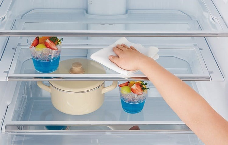Vệ sinh tủ lạnh thường xuyên tủ bền bỉ hơn
