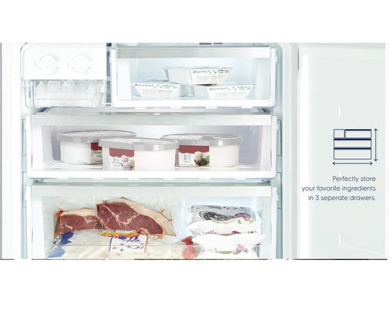 Tủ lạnh Electrolux 421L EBE4500B-H gồm 3 hộc chứa và 1 hộp chứa đá viên
