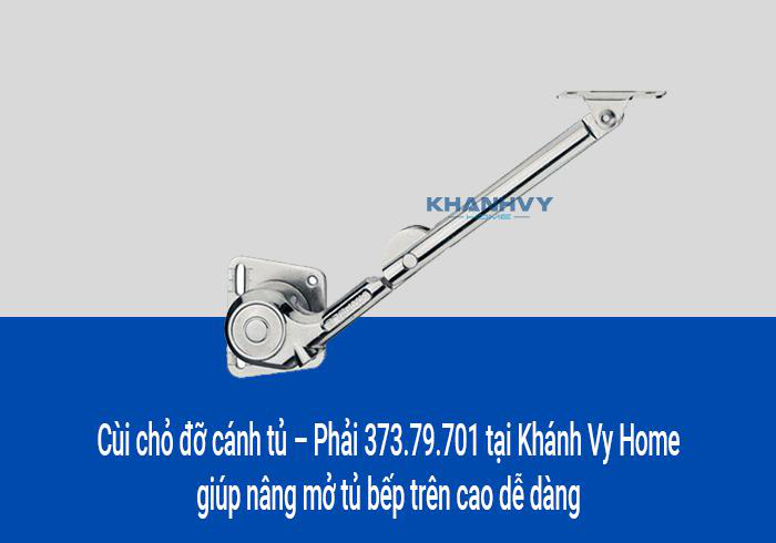 Cùi chỏ đỡ cánh tủ – Phải 373.79.701 tại Khánh Vy Home giúp nâng mở tủ bếp trên cao dễ dàng