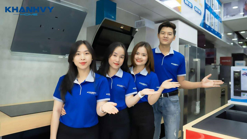 Đội ngũ nhân viên của Khánh Vy Home luôn hết lòng phục vụ khi khách hàng cần