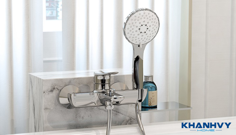 Bộ trộn sen tắm giúp kết hợp hai nguồn nước nóng – lạnh với nhau và cho phép điều chỉnh nhiệt độ nước thông qua nút điều khiển