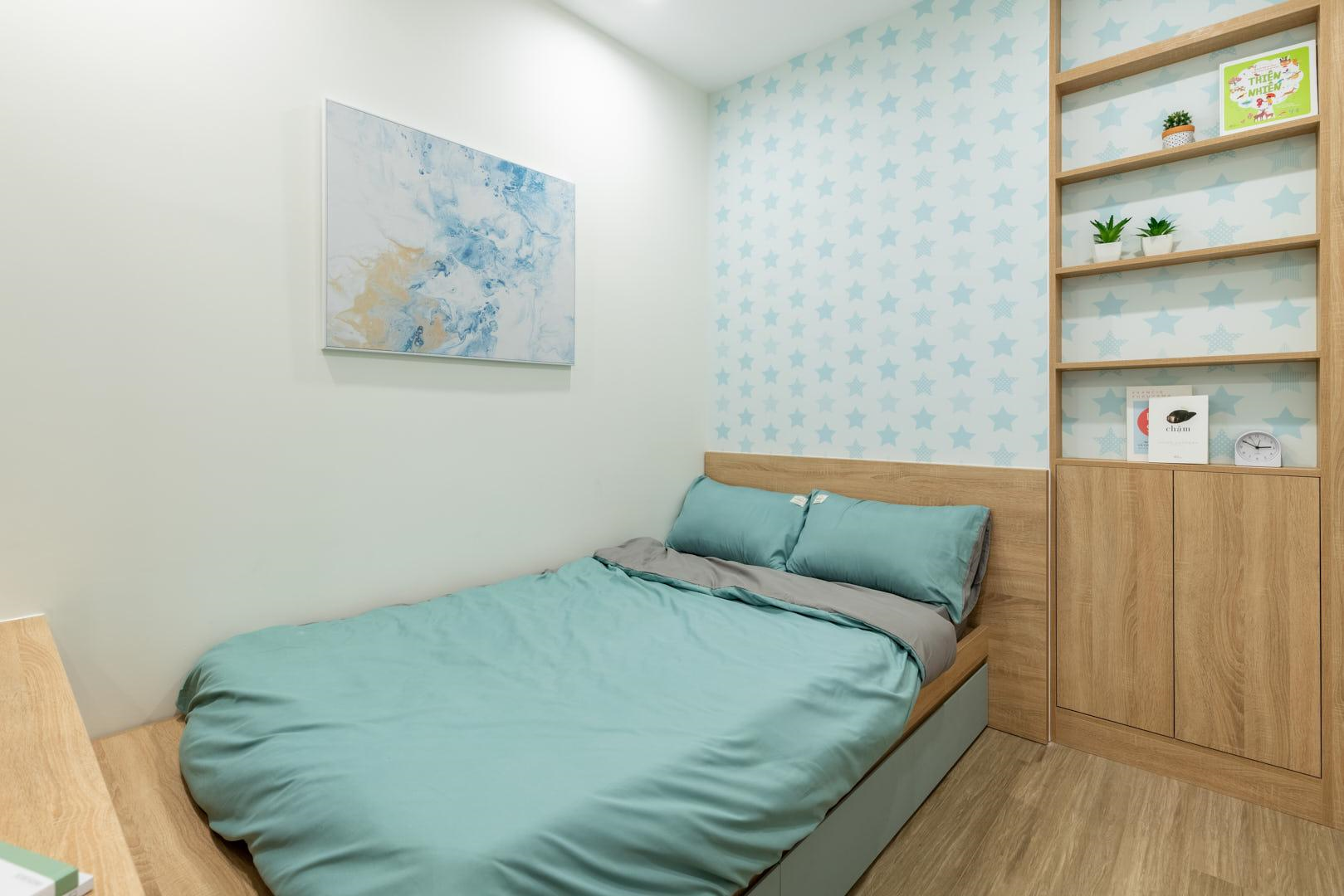 Phòng ngủ nhỏ được thiết kế nội thất thông minh nhằm tiết kiệm diện tích