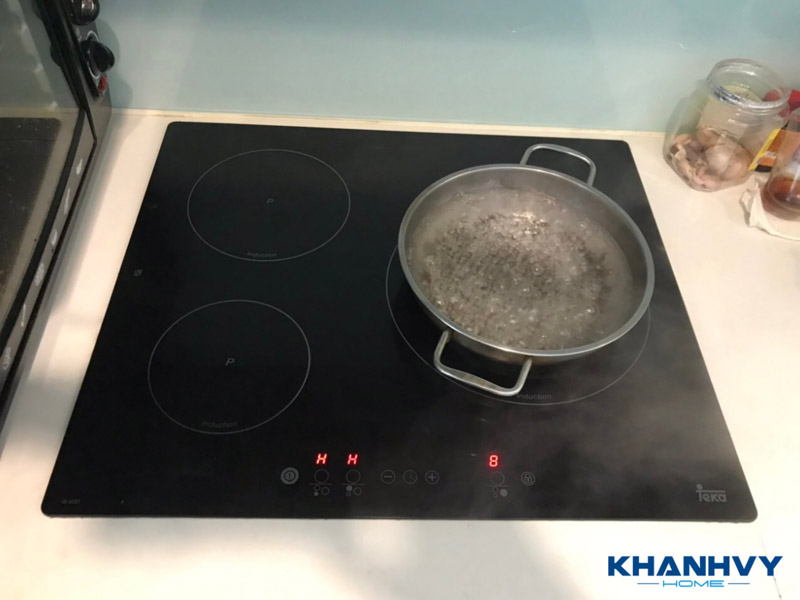  Có nhiều nguyên nhân khiến bếp từ Teka bị hỏng bo nguồn khiến bếp không hoạt động, ảnh hưởng đến khả năng sử dụng bếp
