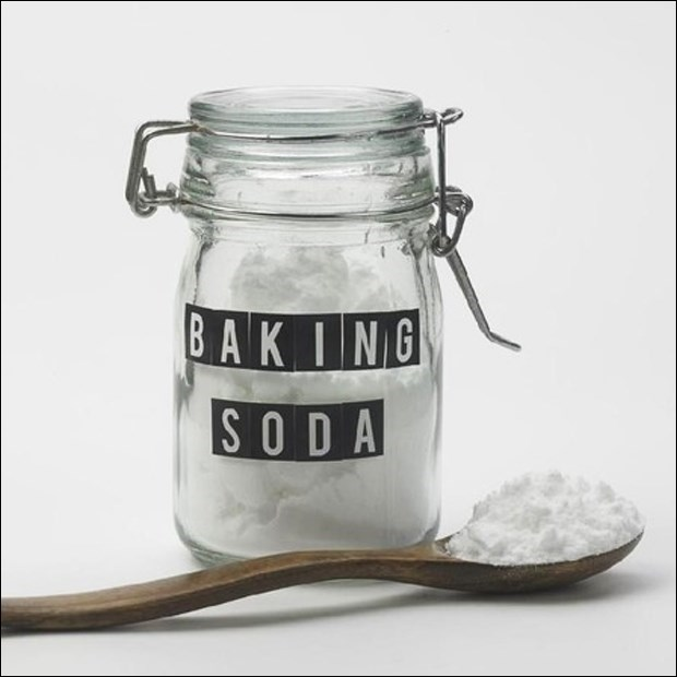 Baking soda được ví như “thần dược” trong việc vệ sinh tủ lạnh nhanh chóng và an toàn