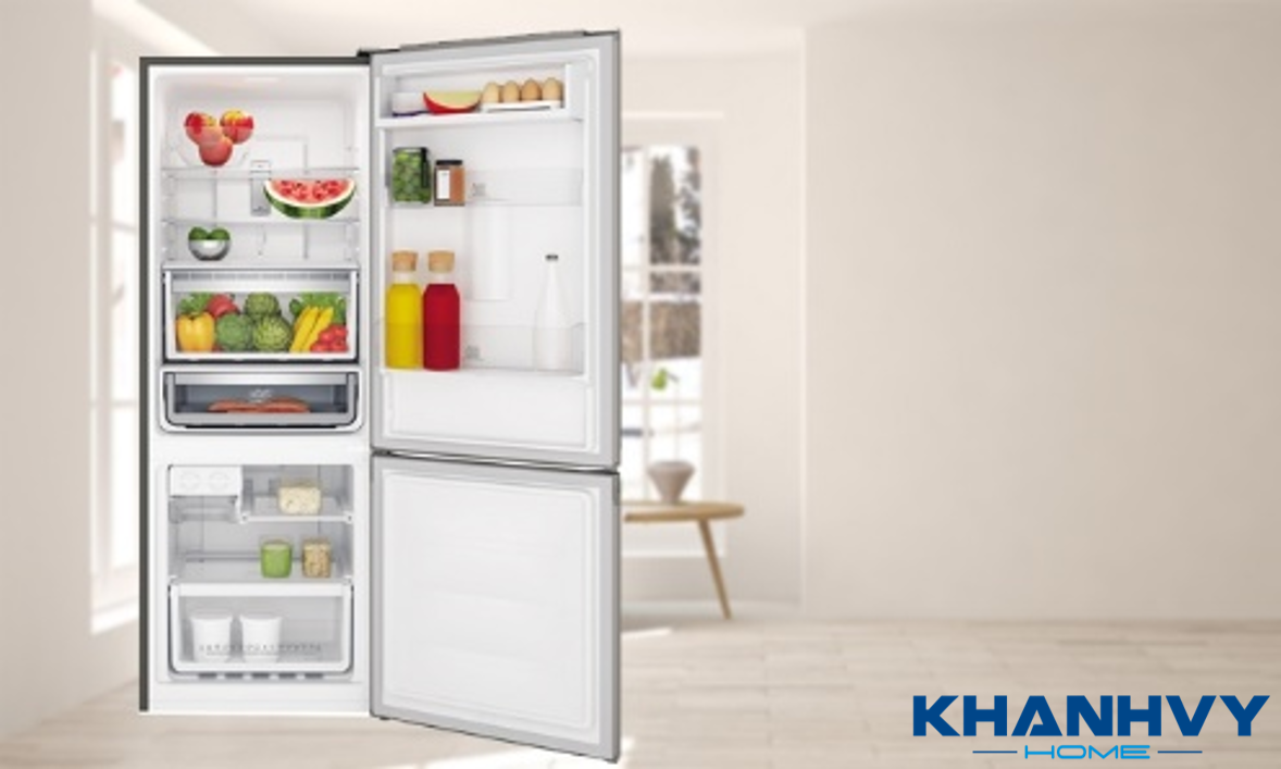 Tủ lạnh Electrolux EBB3402K-A được thiết kế hiện đại và sang trọng, thích hợp cho 2 – 3 người sử dụng