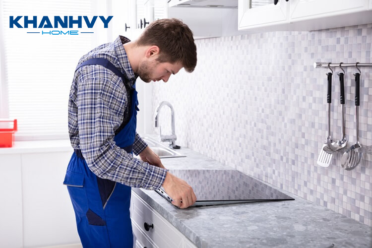 Khánh Vy Home cung cấp dịch vụ thay kính và sửa chữa bếp từ Hafele tại nhà
