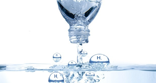 Uống từ 8 ly nước ion kiềm từ máy lọc nước Kangen Leveluk K8 mỗi ngày giúp bài trừ độc tố hiệu quả