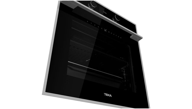 Cửa lò nướng Teka 111000026  sử dụng đến 4 lớp kinh cách nhiệt an toàn